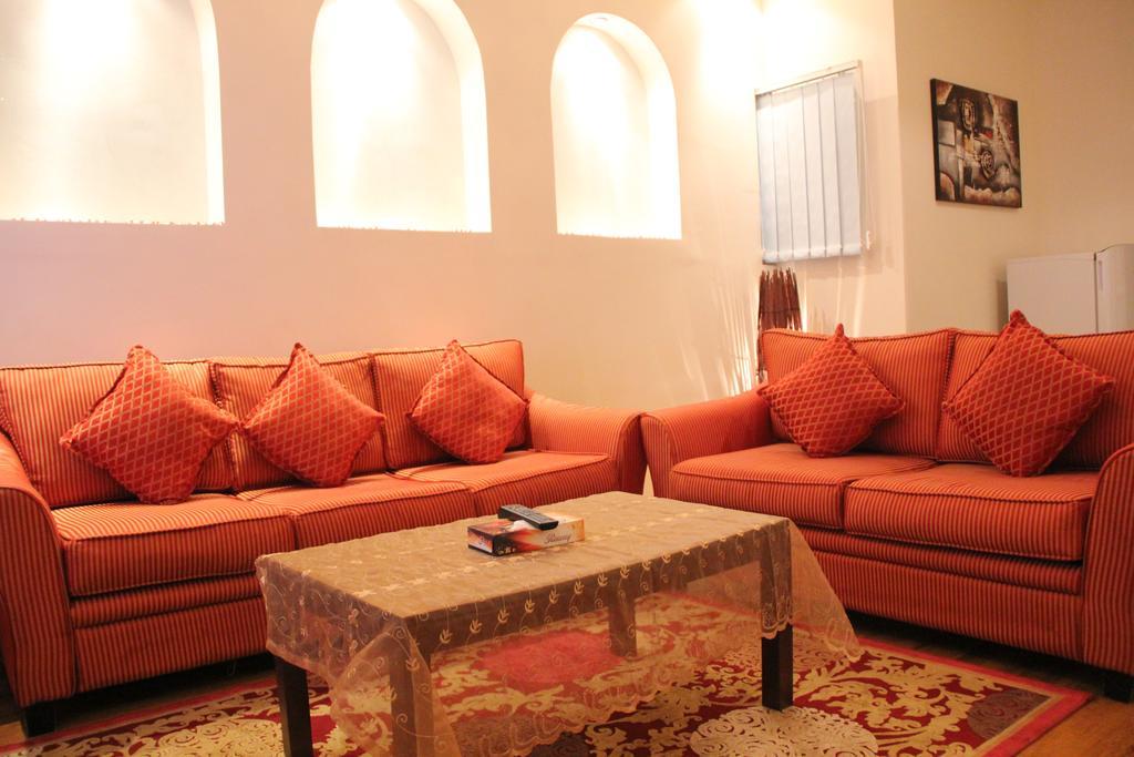Towlan Hotel Suites 1 Rijád Pokoj fotografie